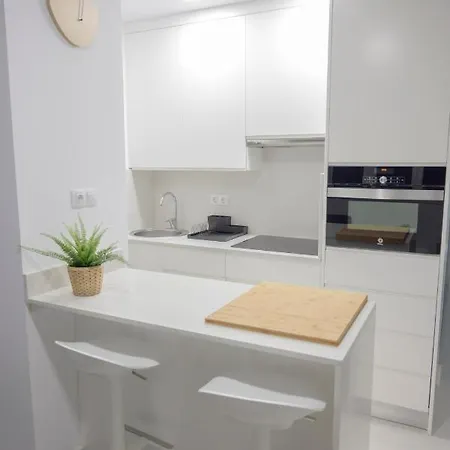 Luis Morote Plaza Santa Catalina Appartement